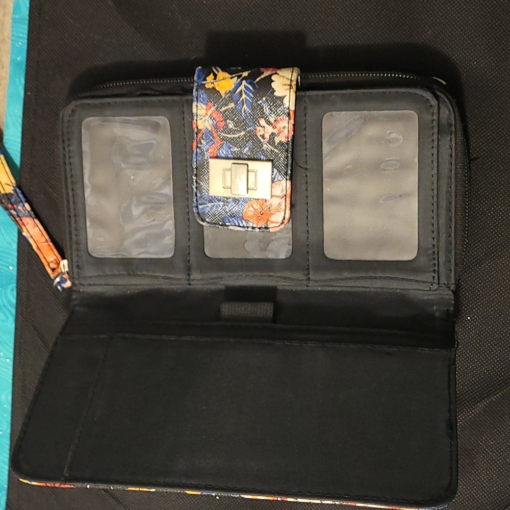 Wallet - Picture 3 of 5